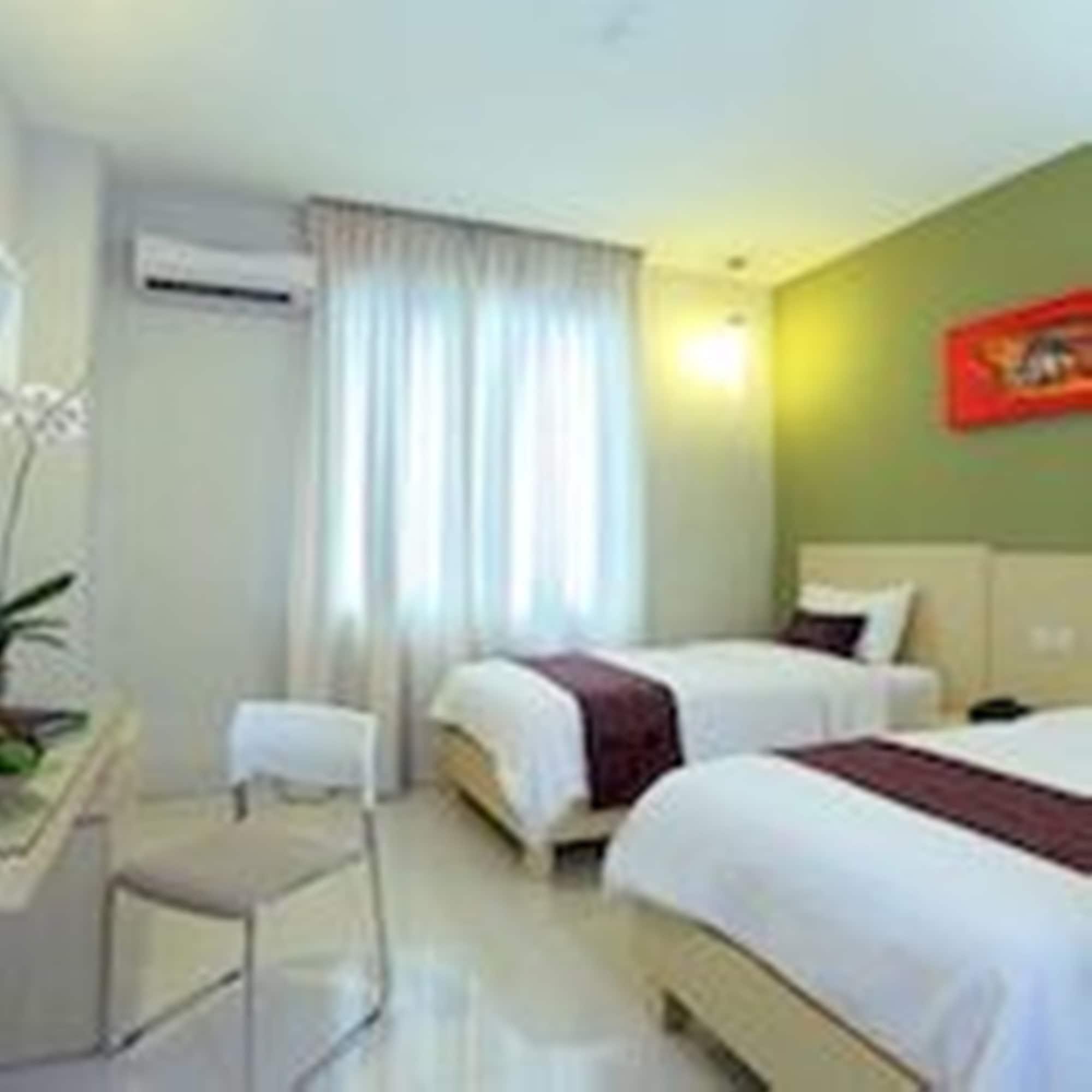Lombok Plaza Hotel And Convention Матарам Екстер'єр фото