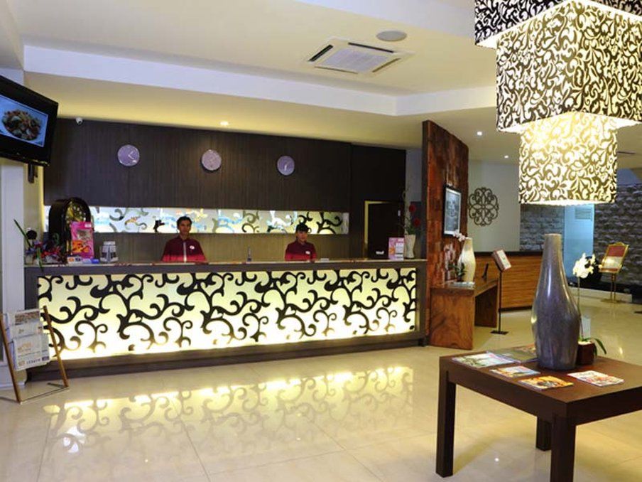 Lombok Plaza Hotel And Convention Матарам Екстер'єр фото