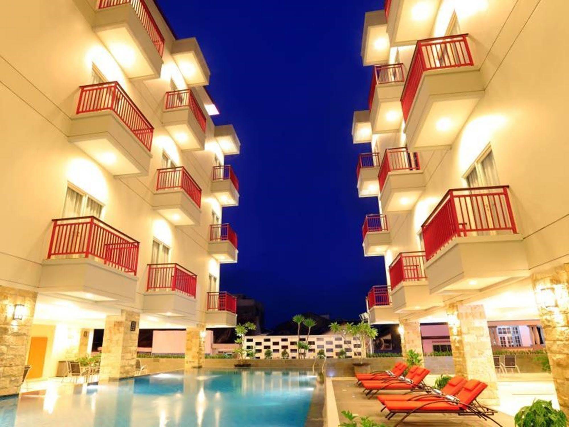 Lombok Plaza Hotel And Convention Матарам Екстер'єр фото