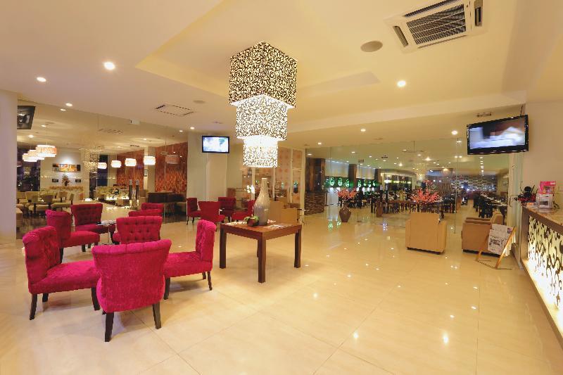 Lombok Plaza Hotel And Convention Матарам Екстер'єр фото