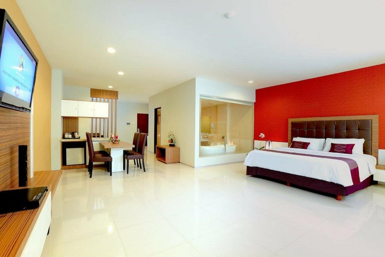 Lombok Plaza Hotel And Convention Матарам Екстер'єр фото